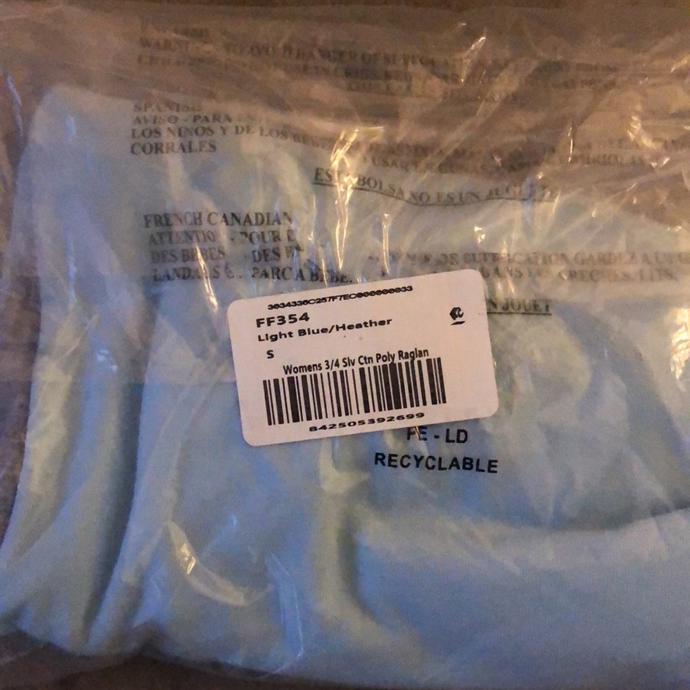 Cropped Raglan Tee - Picture 3 of 4